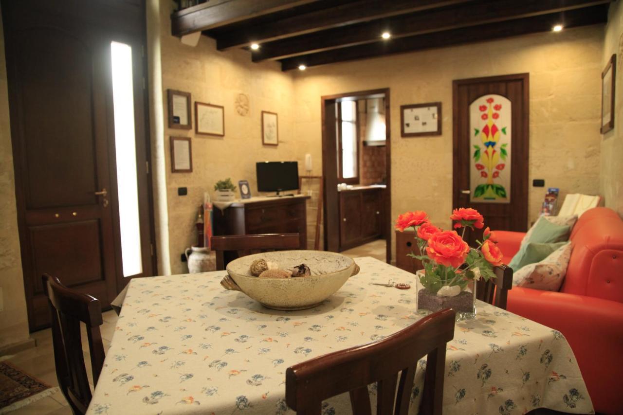 Dimora Dei Figuli Hotel Lecce Ngoại thất bức ảnh